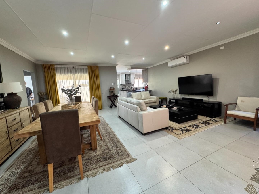 3 Bedroom Property for Sale in Hillcrest Northern Cape